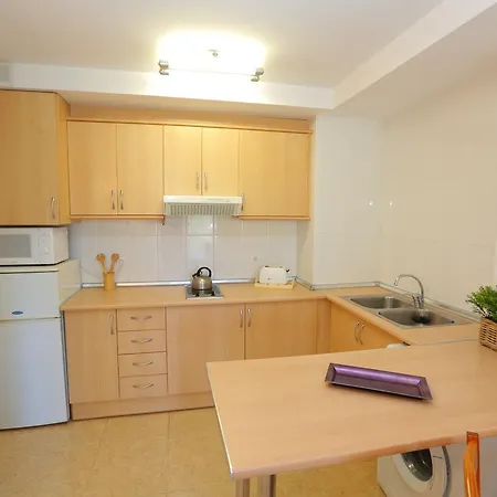Ontario Apartment *